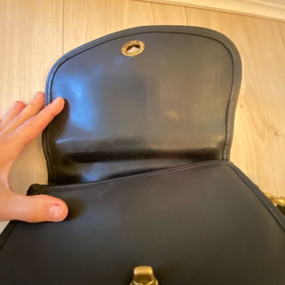 Vintage Coach 9977 Black Manor Bag Top handle crossbody Black Flap USA with copp - Picture 9 of 16